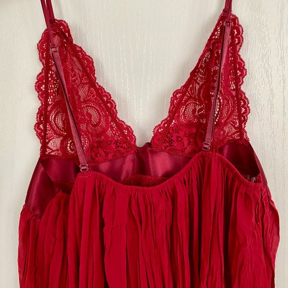 Victoria's Secret Red Pleated Babydoll Chemise with Lace Chiffon Satin - Picture 5 of 16